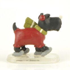 158-89805 SKATING DOG IN SWEATER 