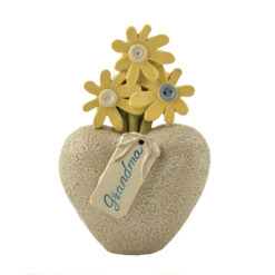 173-11196 "grandma" flowers on heart rock